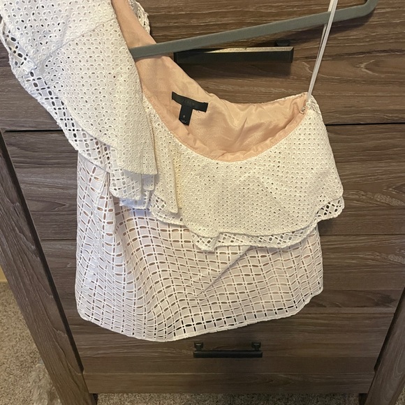 NWOT Jcrew size 0, eyelet one shoulder top. Perfect for spring summer or a bride - Picture 3 of 3